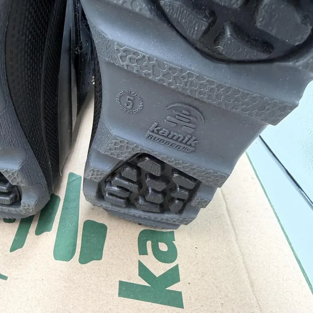 Kamik Snowfall P 2 Kid's US 5 Snow Boots Black Charcoal Winter Waterproof USA